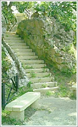 北中城村「あやかりの杜」階段